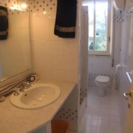 Aurelia, 70m From The Sea Appartamento