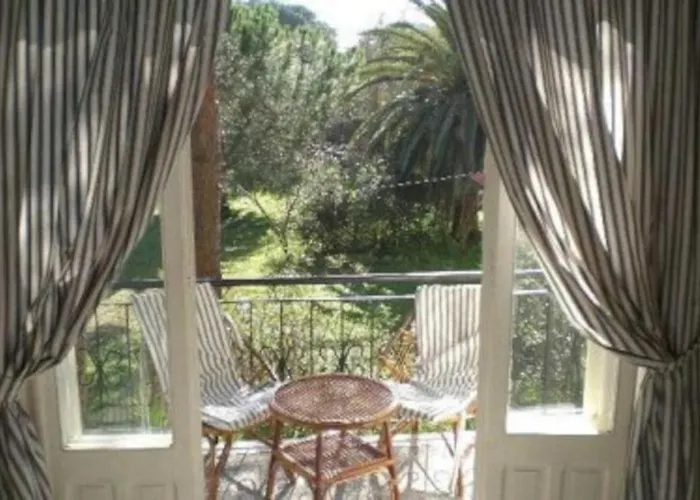 Aurelia, 70m From The Sea